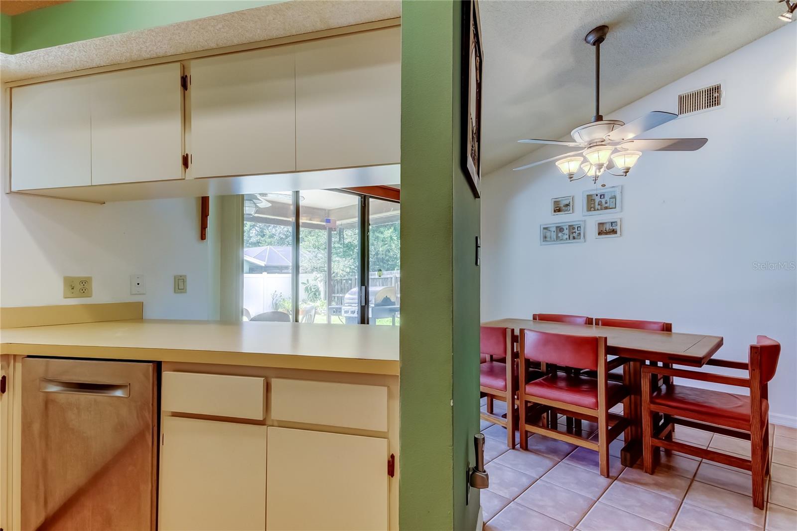 Image 18 of 58 For 1490 Cascade Court