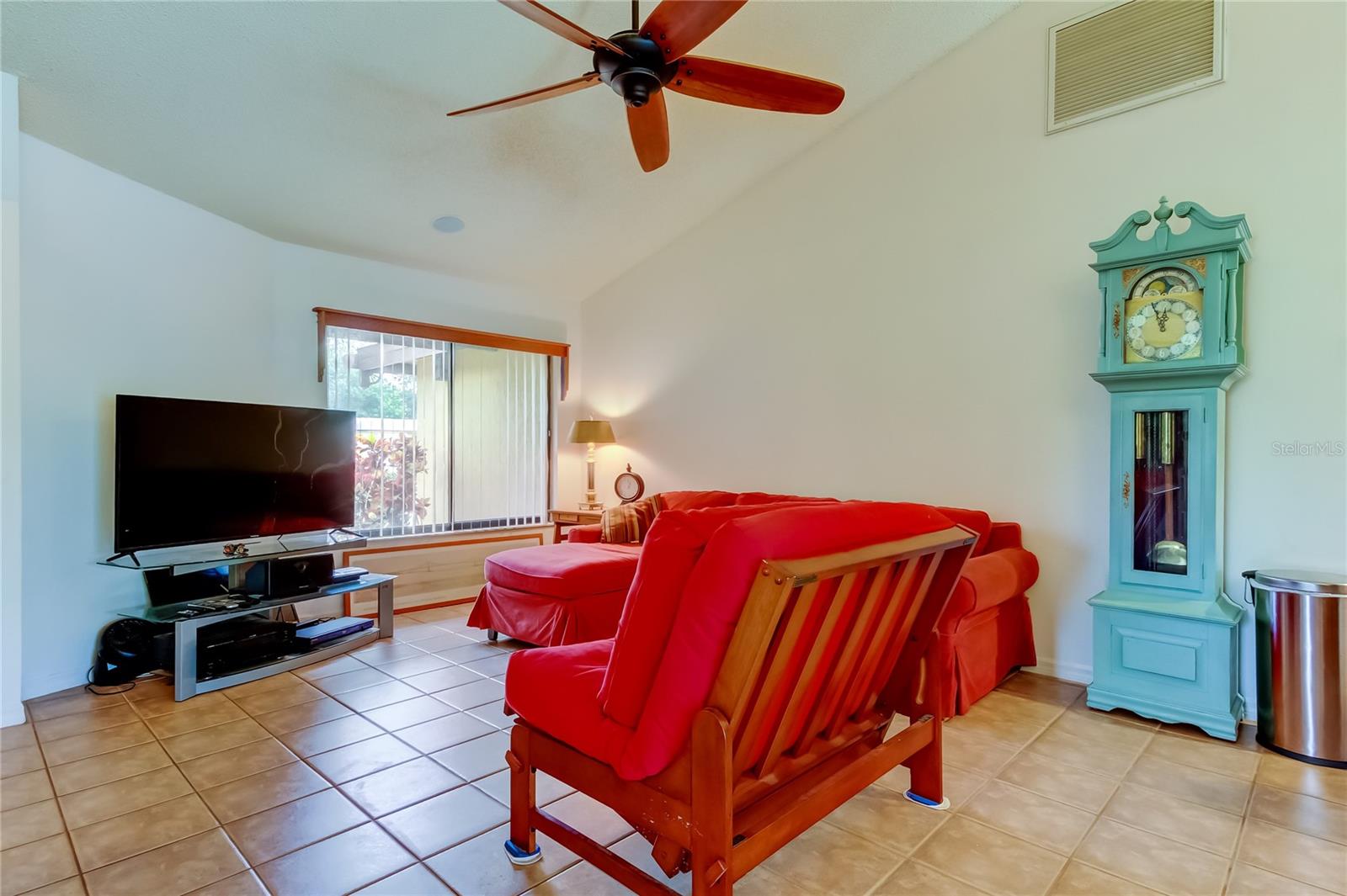 Image 7 of 58 For 1490 Cascade Court