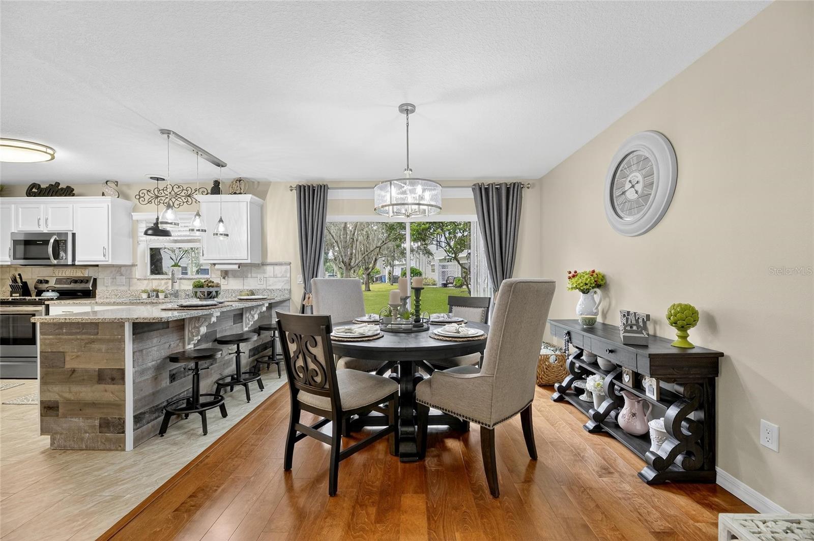 Image 11 of 53 For 3008 Amber Oak Drive