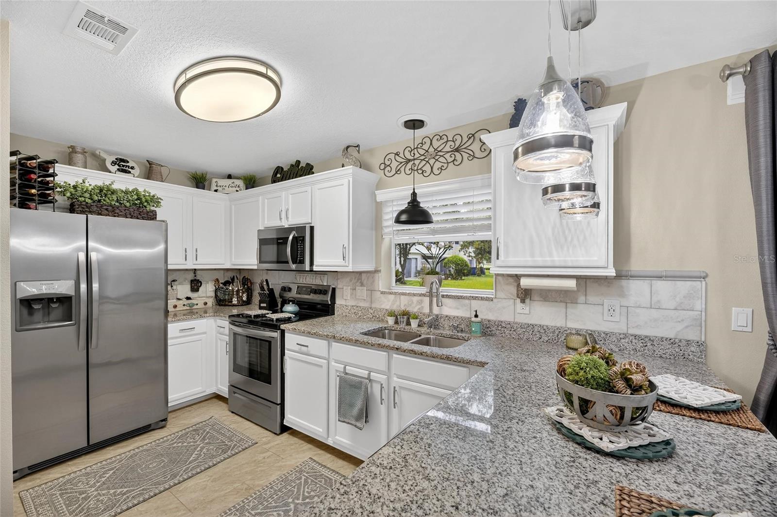 Image 18 of 53 For 3008 Amber Oak Drive