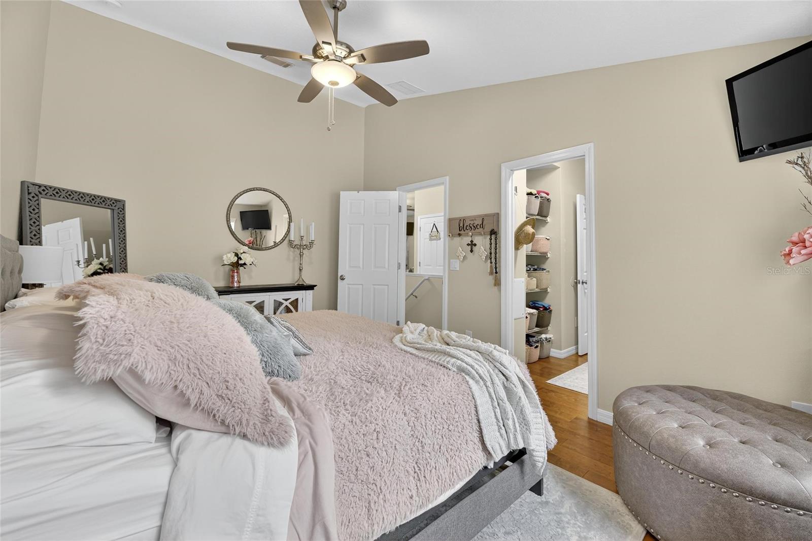 Image 28 of 53 For 3008 Amber Oak Drive