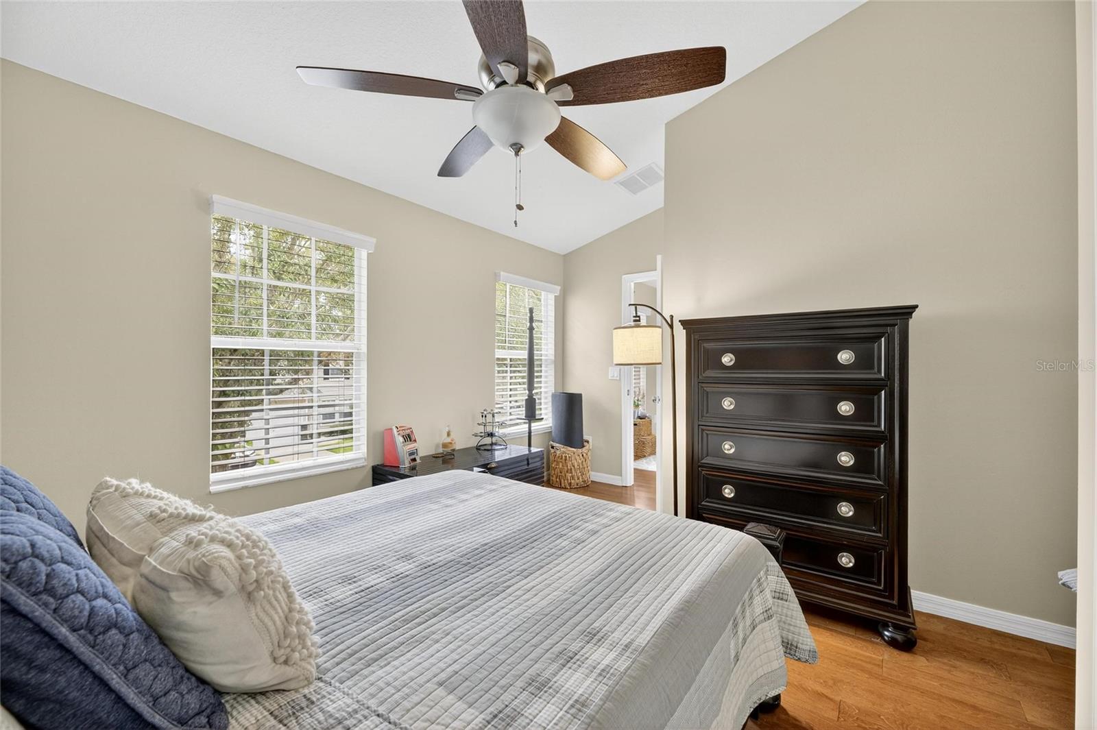 Image 37 of 53 For 3008 Amber Oak Drive