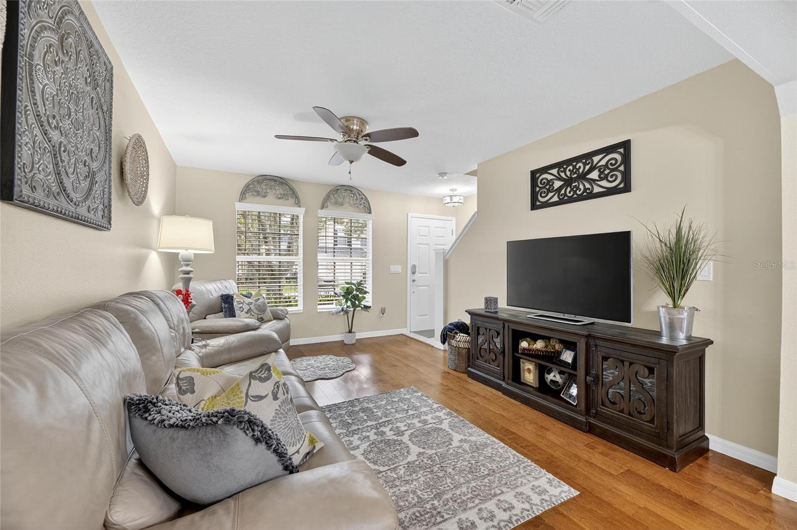 Image 8 of 53 For 3008 Amber Oak Drive