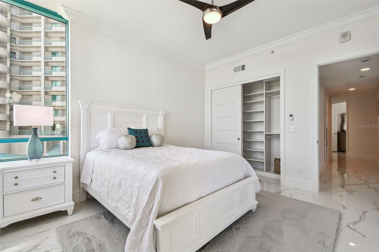 Image 31 of 76 For 1560 Gulf Boulevard 306