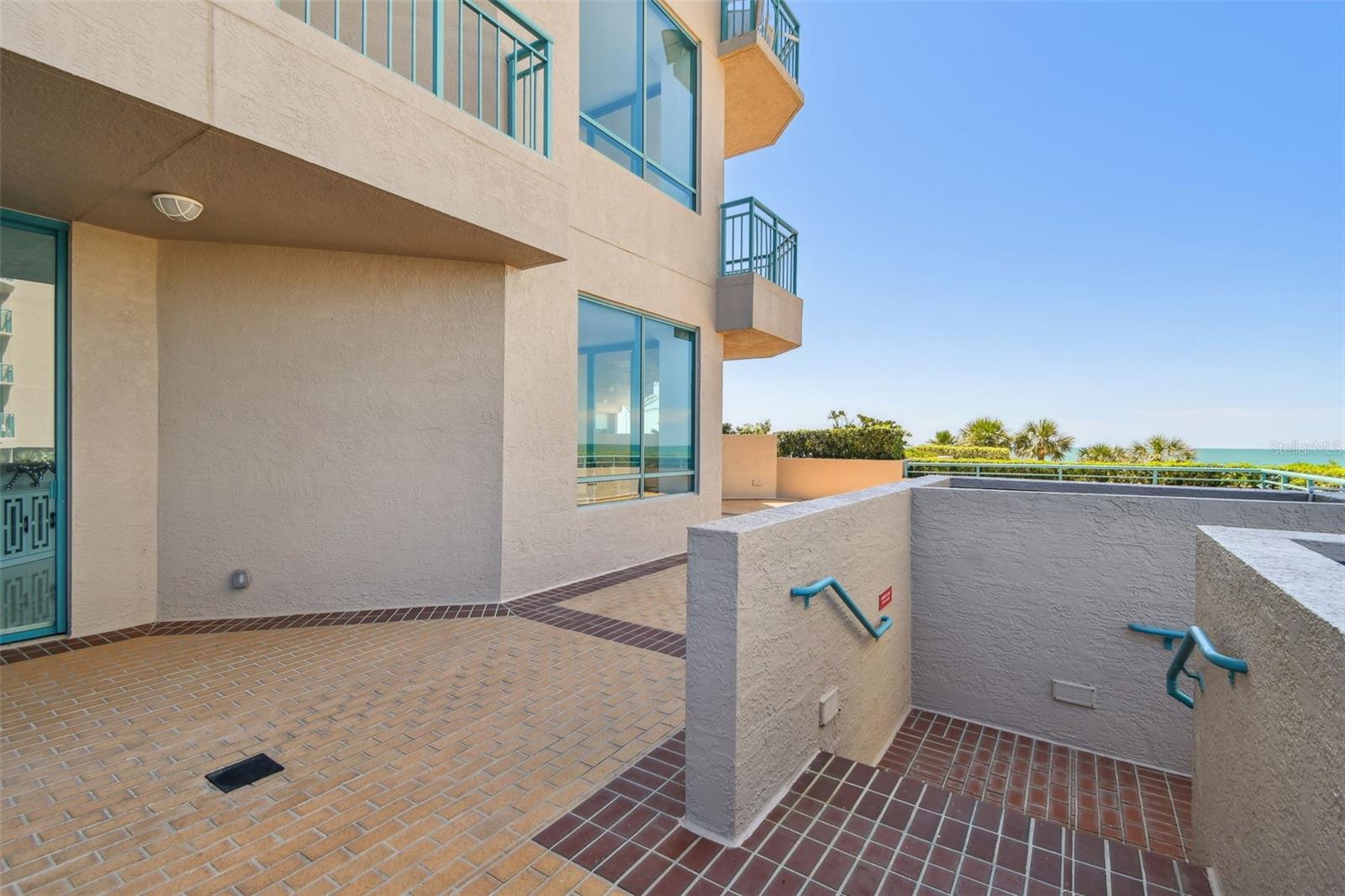 Image 42 of 76 For 1560 Gulf Boulevard 306