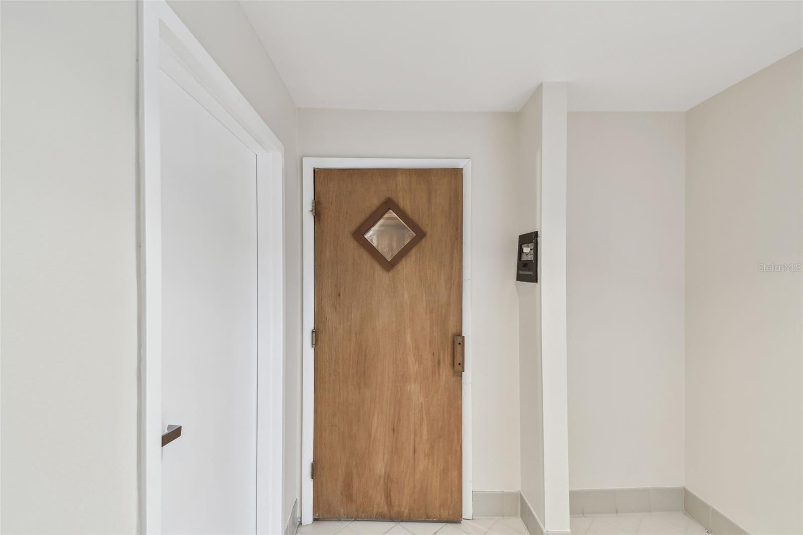 Image 72 of 76 For 1560 Gulf Boulevard 306