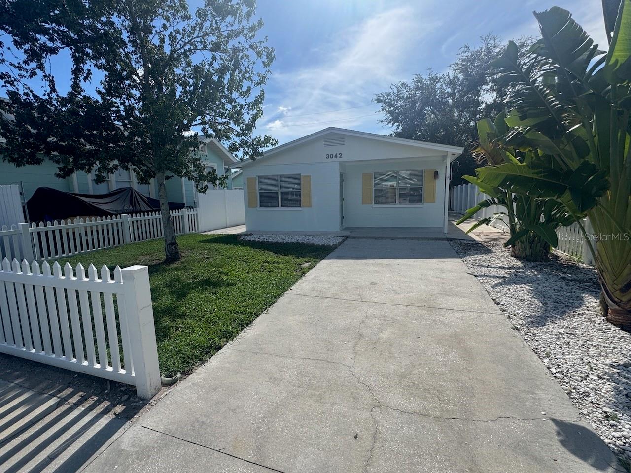 Details for 3042 Highland Street N, ST PETERSBURG, FL 33704