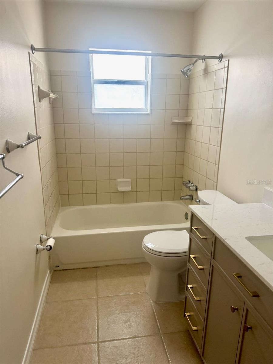 Image 11 of 19 For 3042 Highland Street N