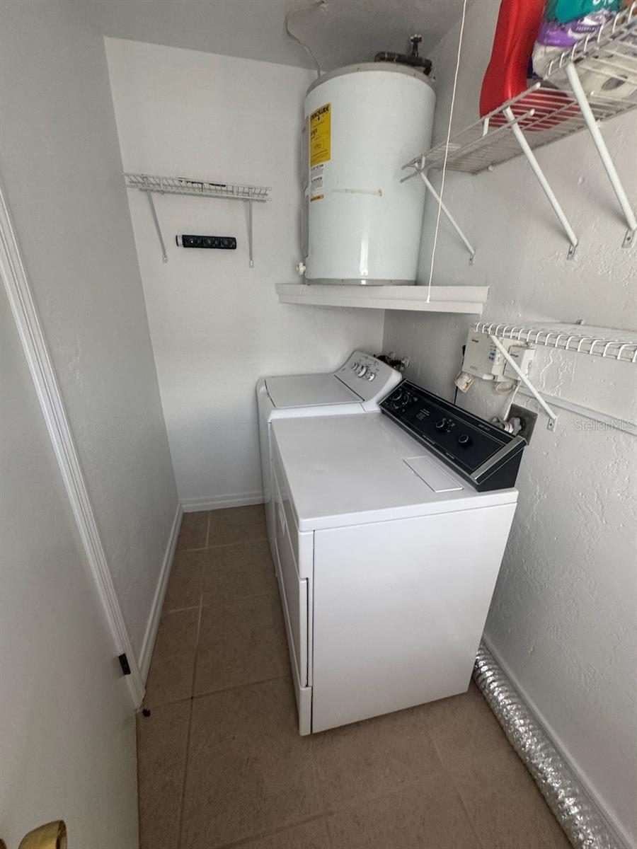 Image 15 of 19 For 3042 Highland Street N