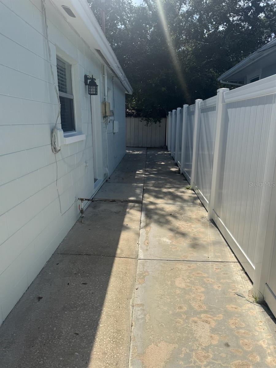 Image 19 of 19 For 3042 Highland Street N
