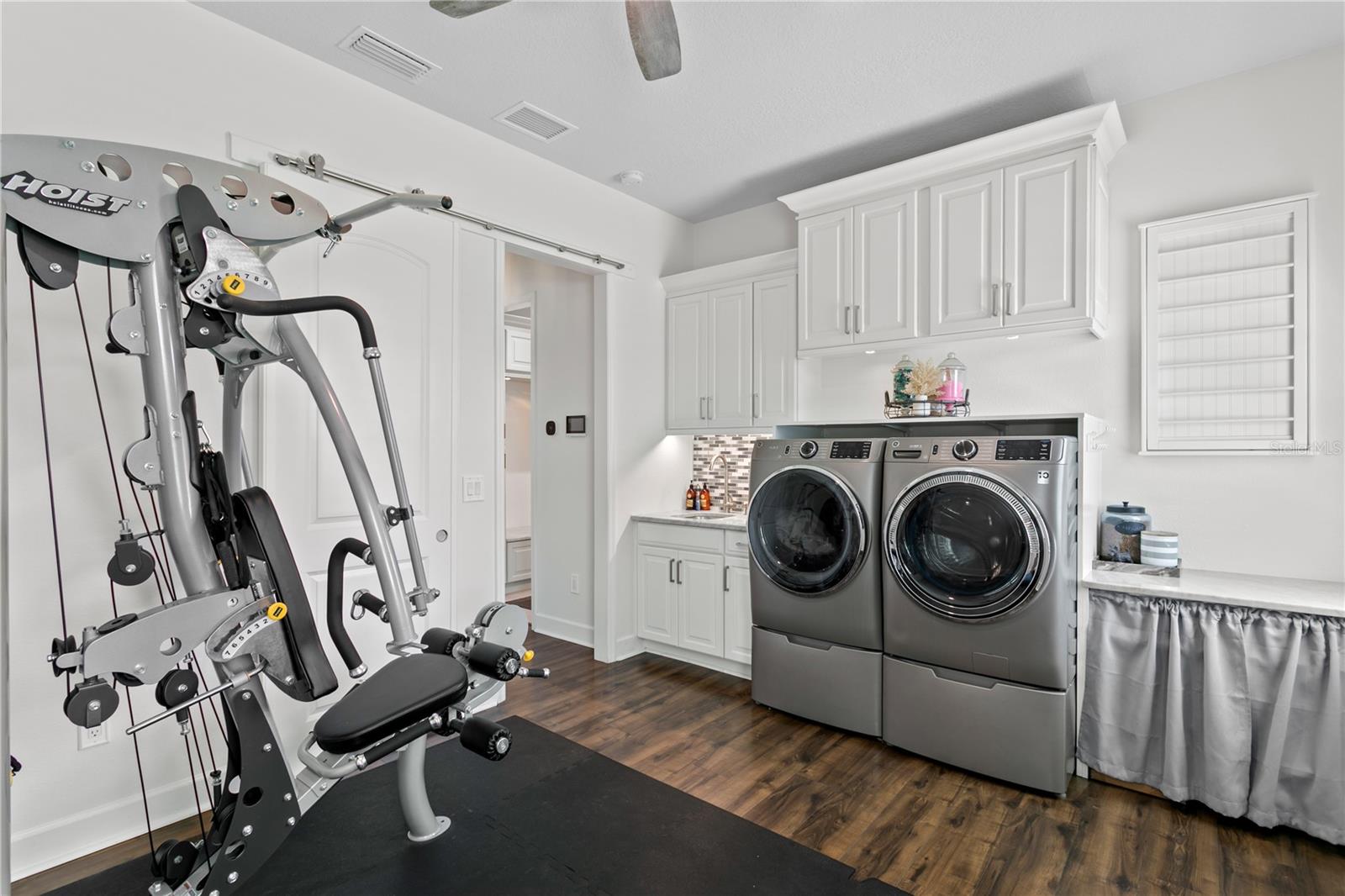 Image 31 of 51 For 7876 Marsh Pointe Drive