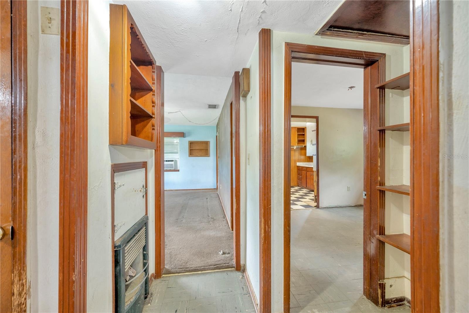 Image 11 of 23 For 430 Pevetty Drive