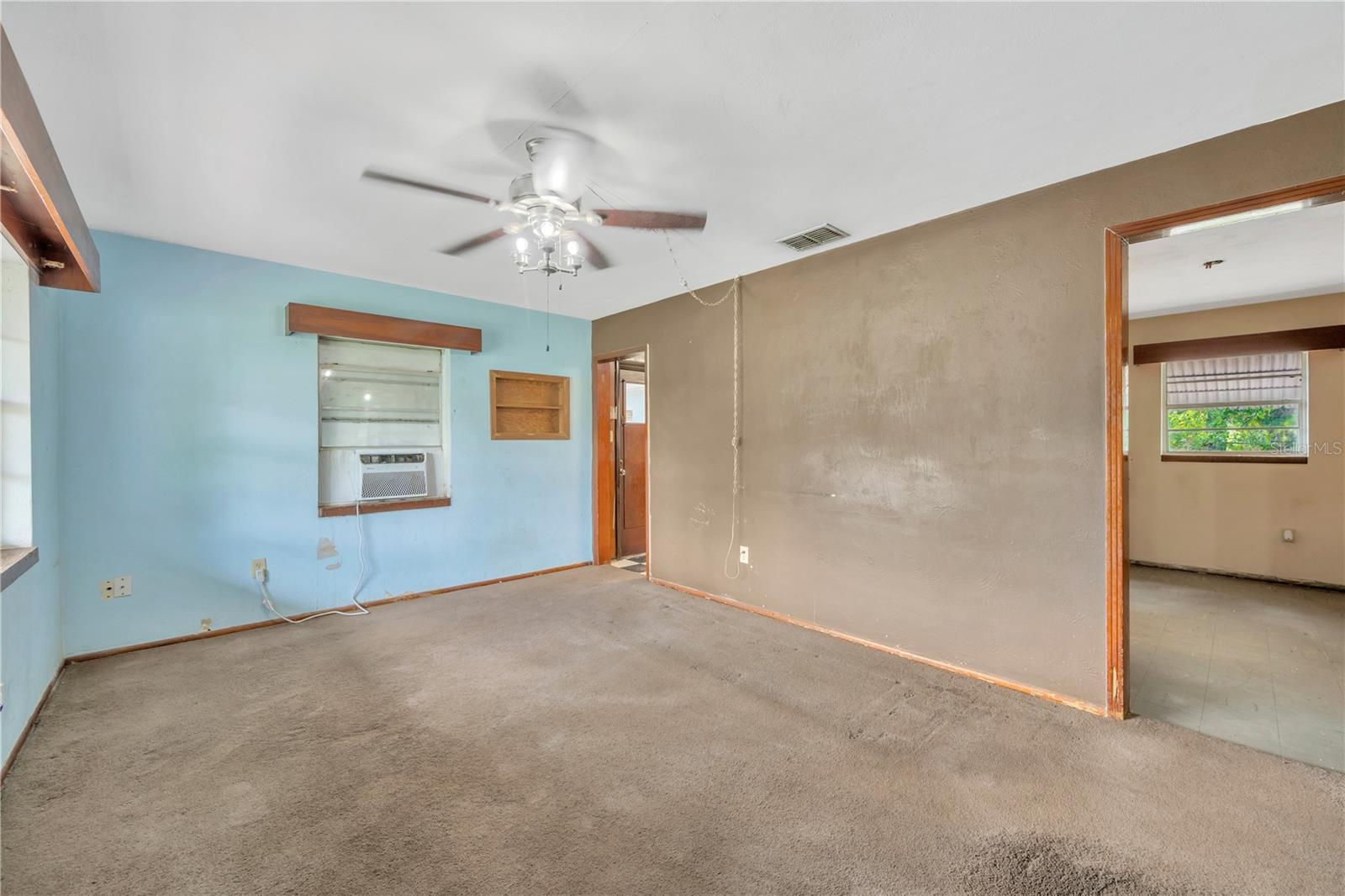 Image 12 of 23 For 430 Pevetty Drive