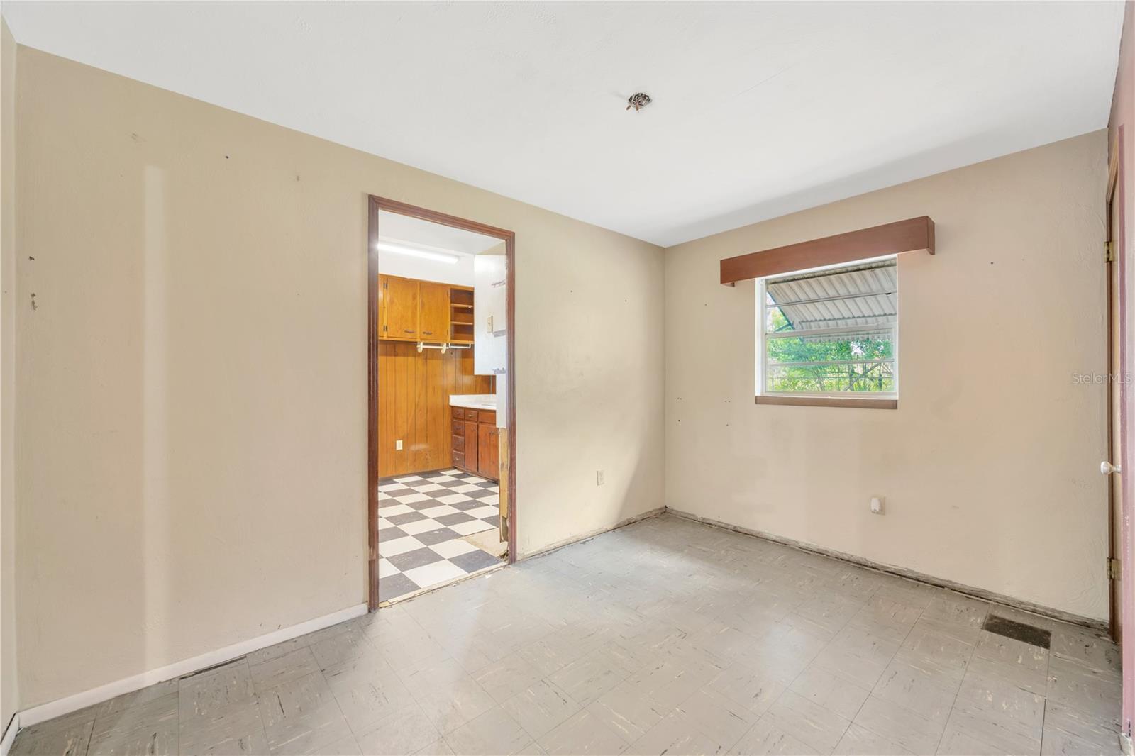 Image 17 of 23 For 430 Pevetty Drive