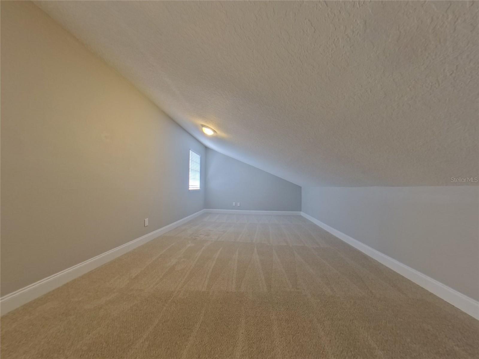 Image 16 of 23 For 702 Keeneland Pike