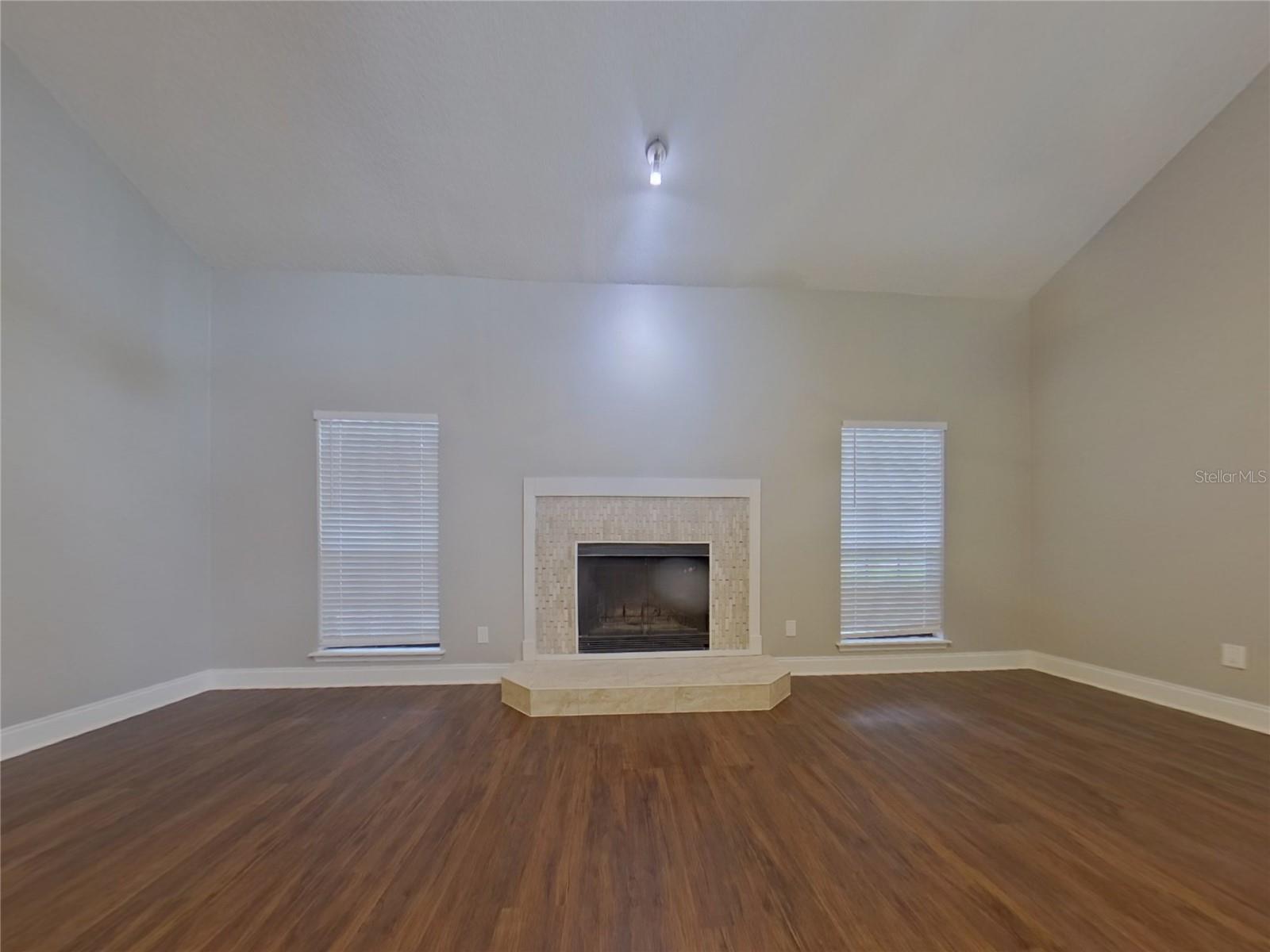 Image 3 of 23 For 702 Keeneland Pike
