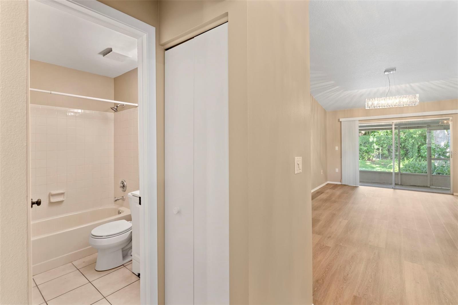 Image 19 of 34 For 3132 Beecher Dr E