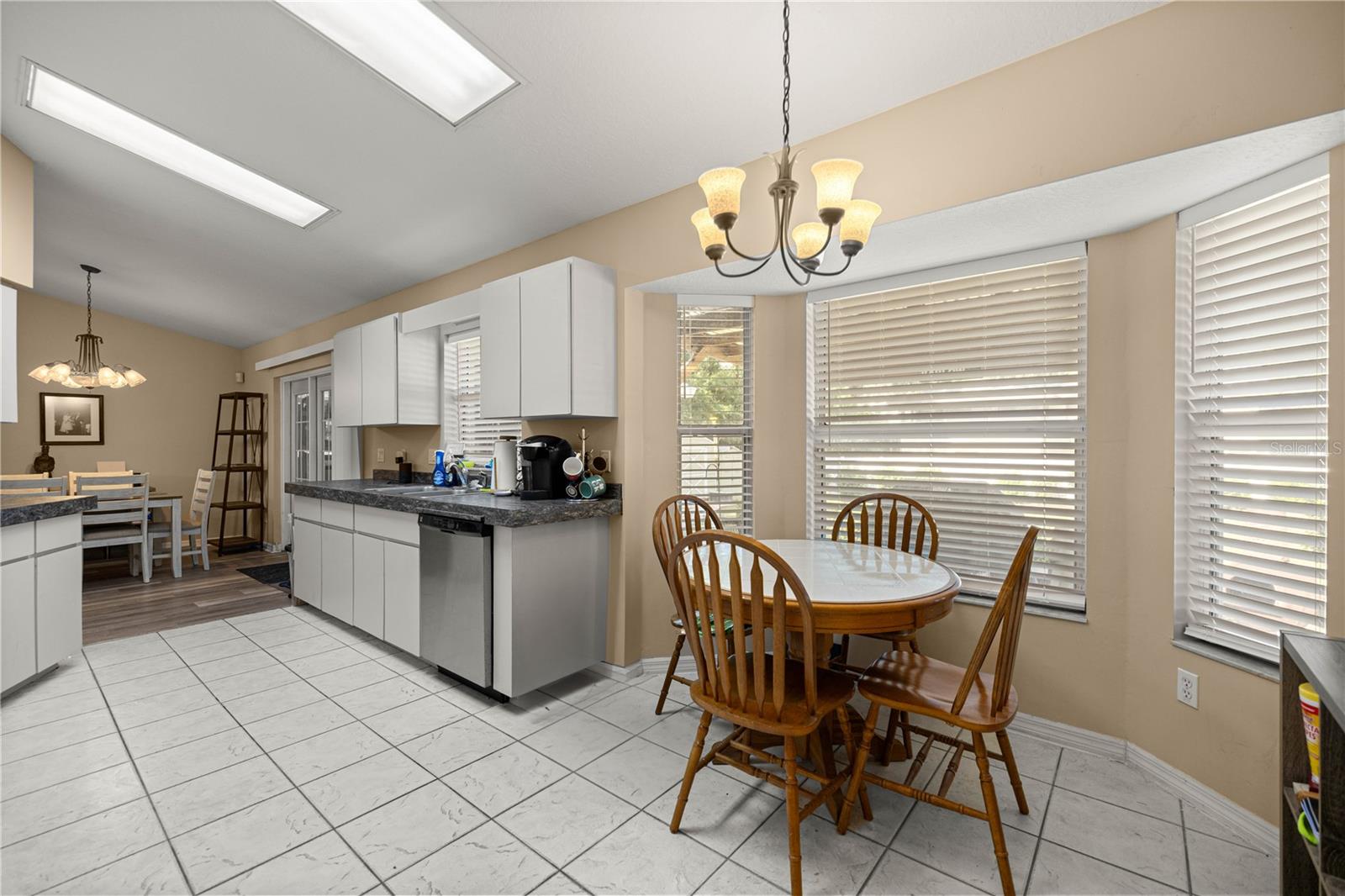 Image 10 of 34 For 11490 Seminole Road