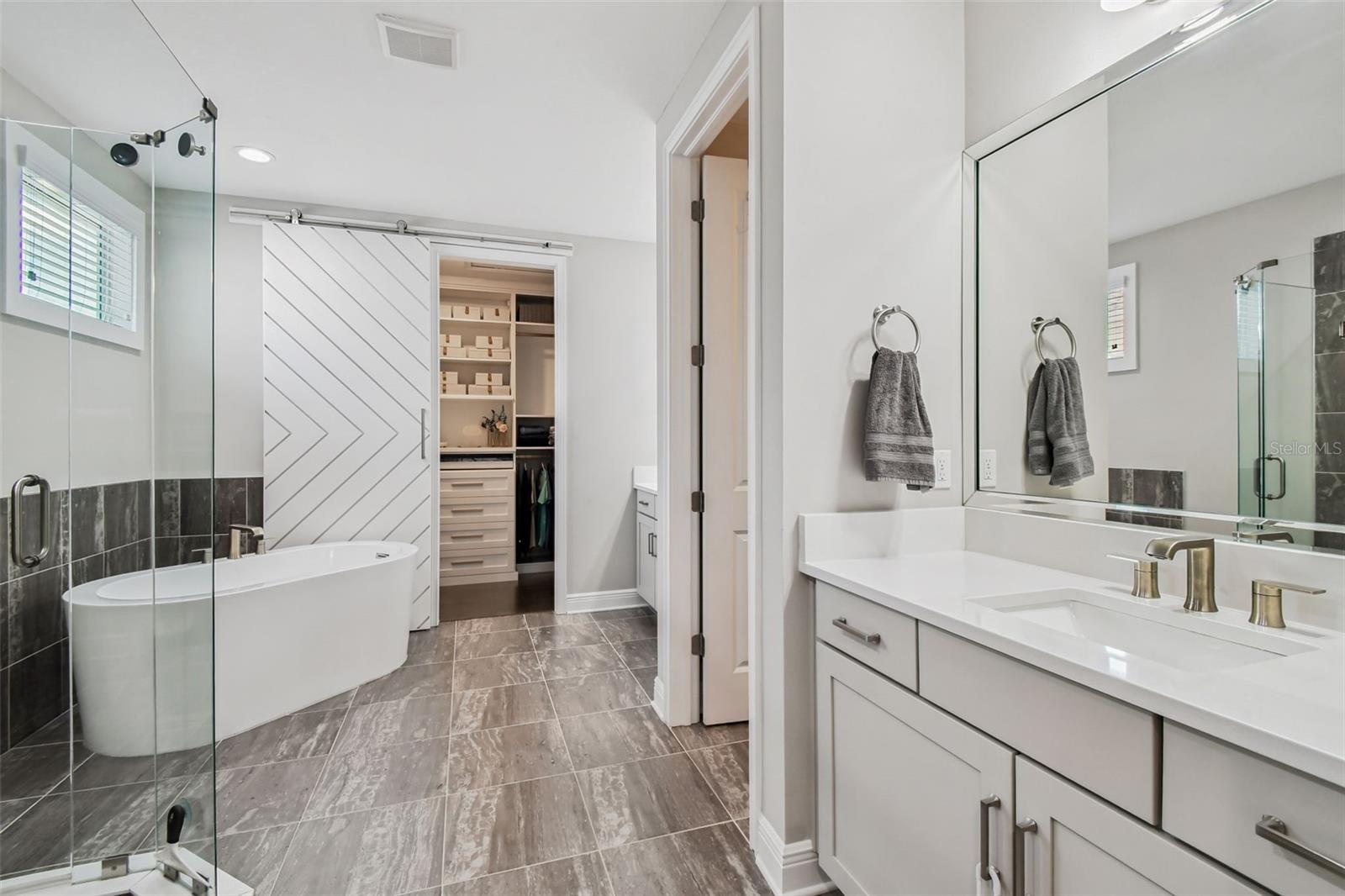 Image 34 of 46 For 5408 Elkins Avenue