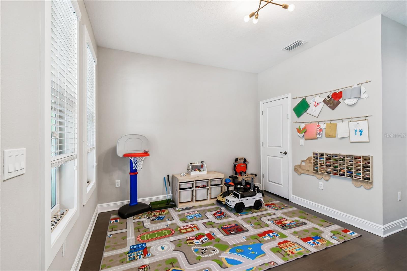 Image 6 of 46 For 5408 Elkins Avenue