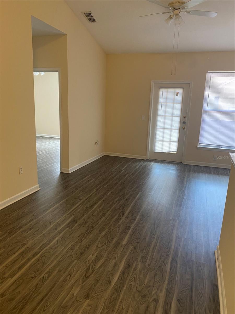 Image 11 of 21 For 10559 Villa View Circle 10559
