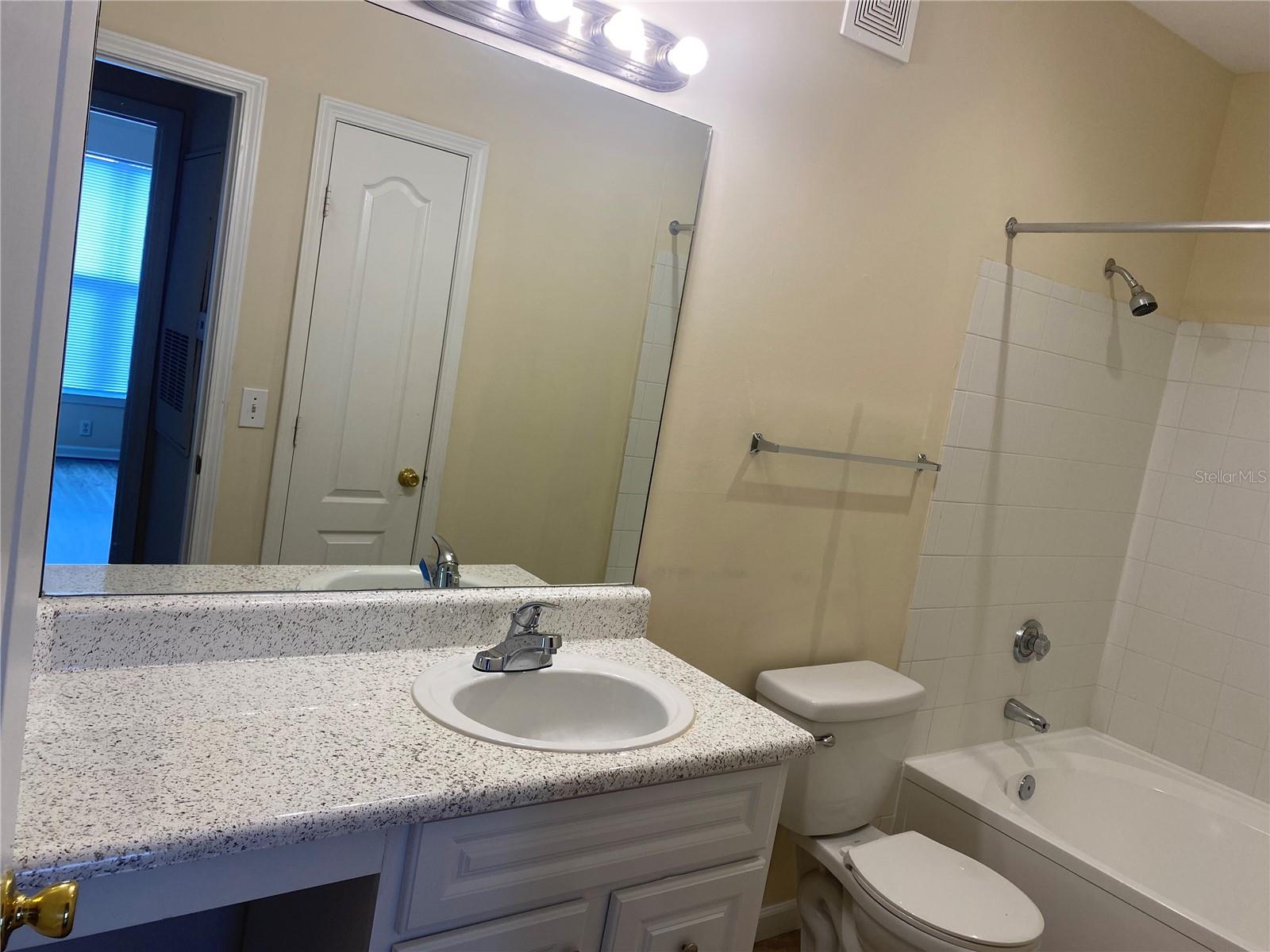 Image 12 of 21 For 10559 Villa View Circle 10559