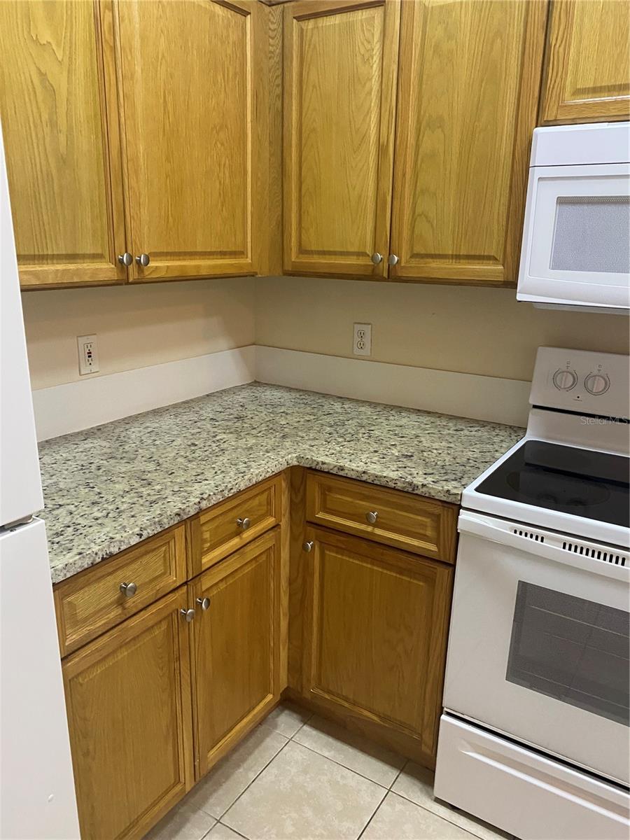 Image 6 of 21 For 10559 Villa View Circle 10559