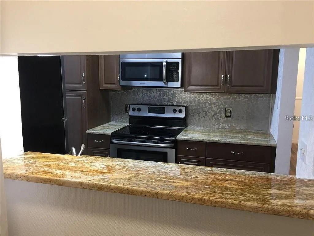 Image 6 of 24 For 11901 4th Street N 8102