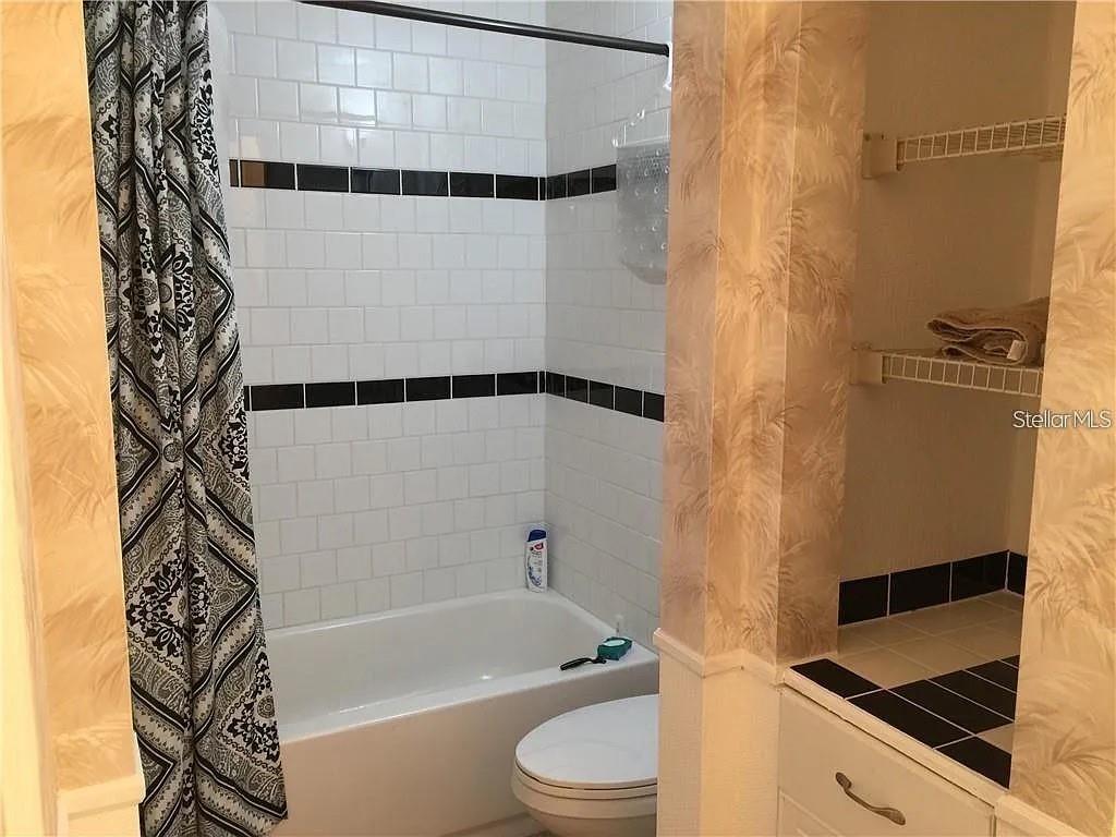 Image 9 of 24 For 11901 4th Street N 8102