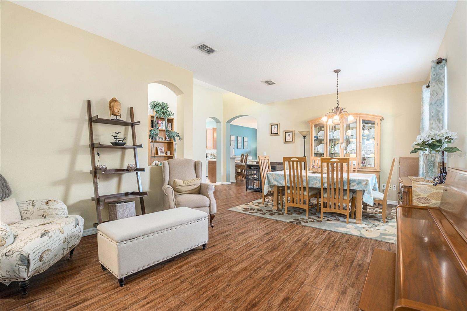 Image 3 of 13 For 8532 Southern Charm Circle