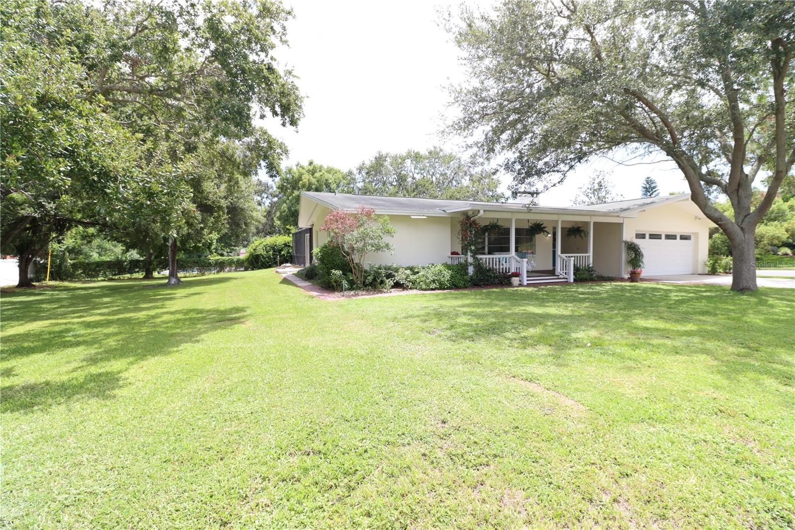 Image 2 of 48 For 1665 Magnolia Drive