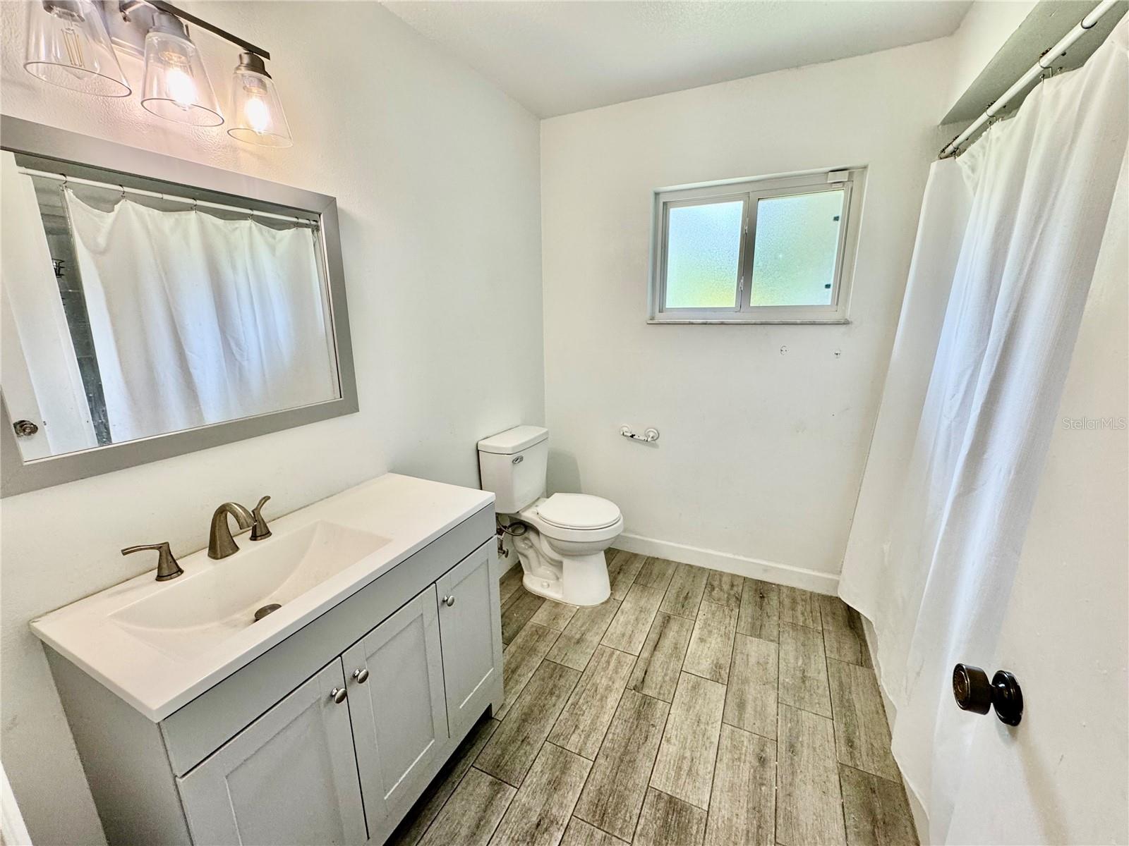 Image 11 of 25 For 5812 Dormany Road
