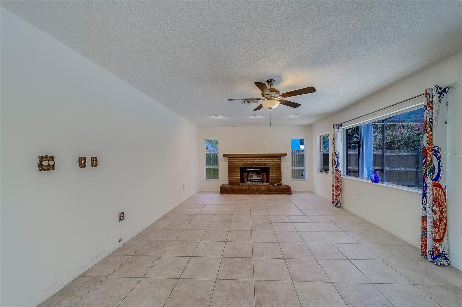 Image 14 of 58 For 10728 59th Avenue