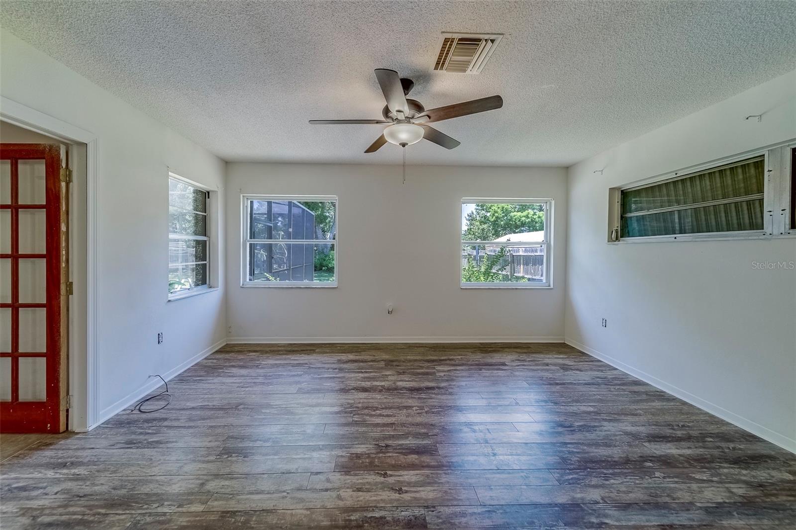 Image 17 of 58 For 10728 59th Avenue