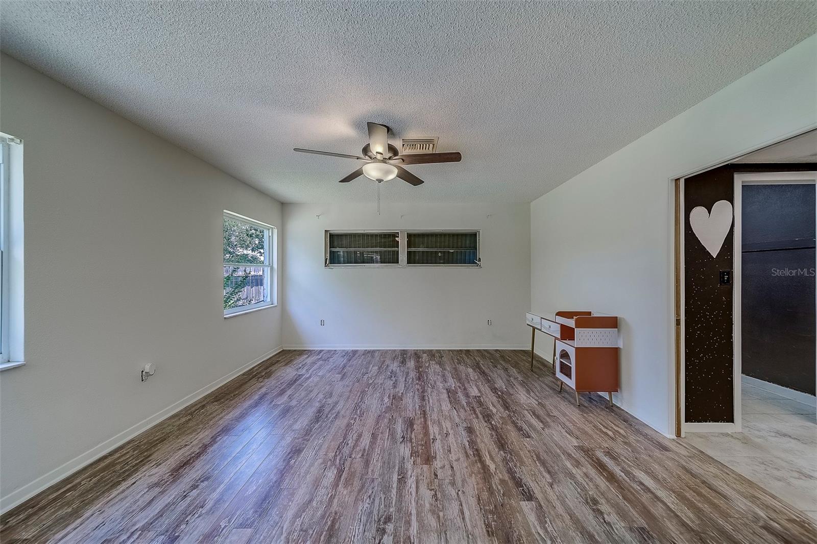 Image 19 of 58 For 10728 59th Avenue