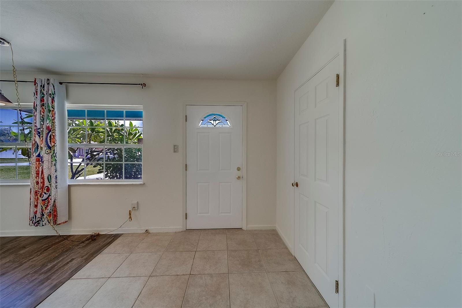 Image 4 of 58 For 10728 59th Avenue