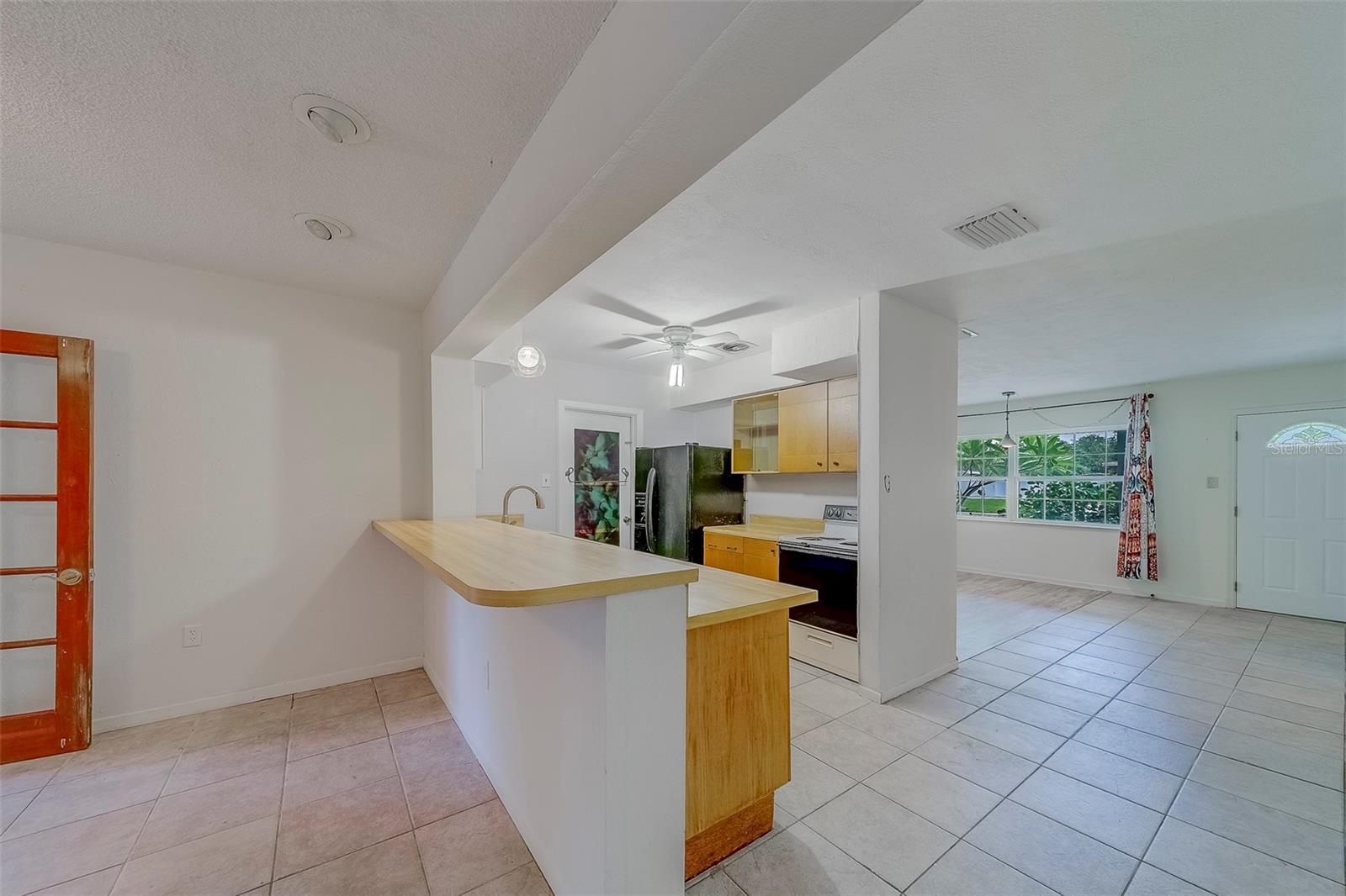 Image 5 of 58 For 10728 59th Avenue