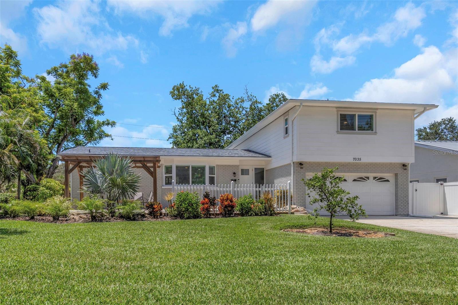 Details for 7035 14th Street S, ST PETERSBURG, FL 33705