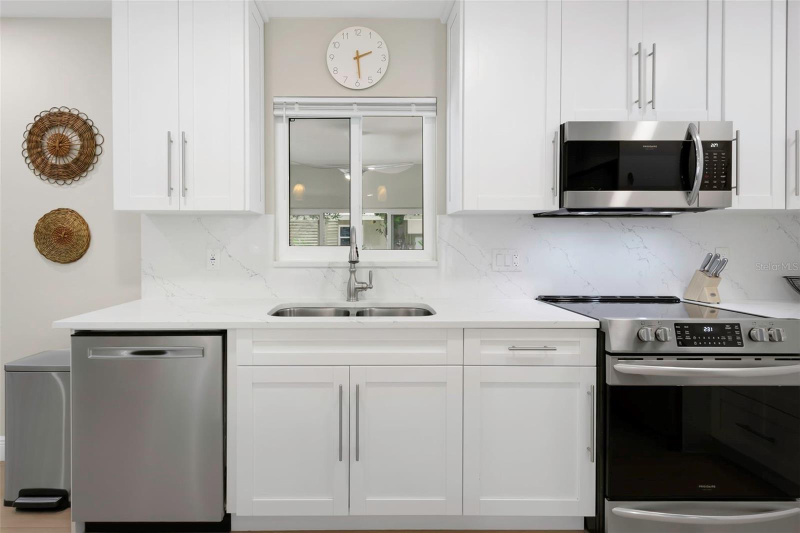 Image 17 of 78 For 7035 14th Street S