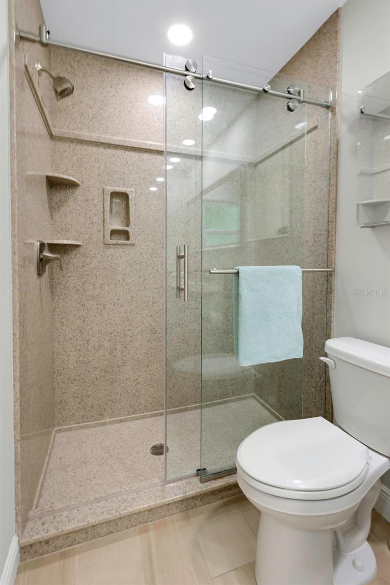 Image 29 of 78 For 7035 14th Street S