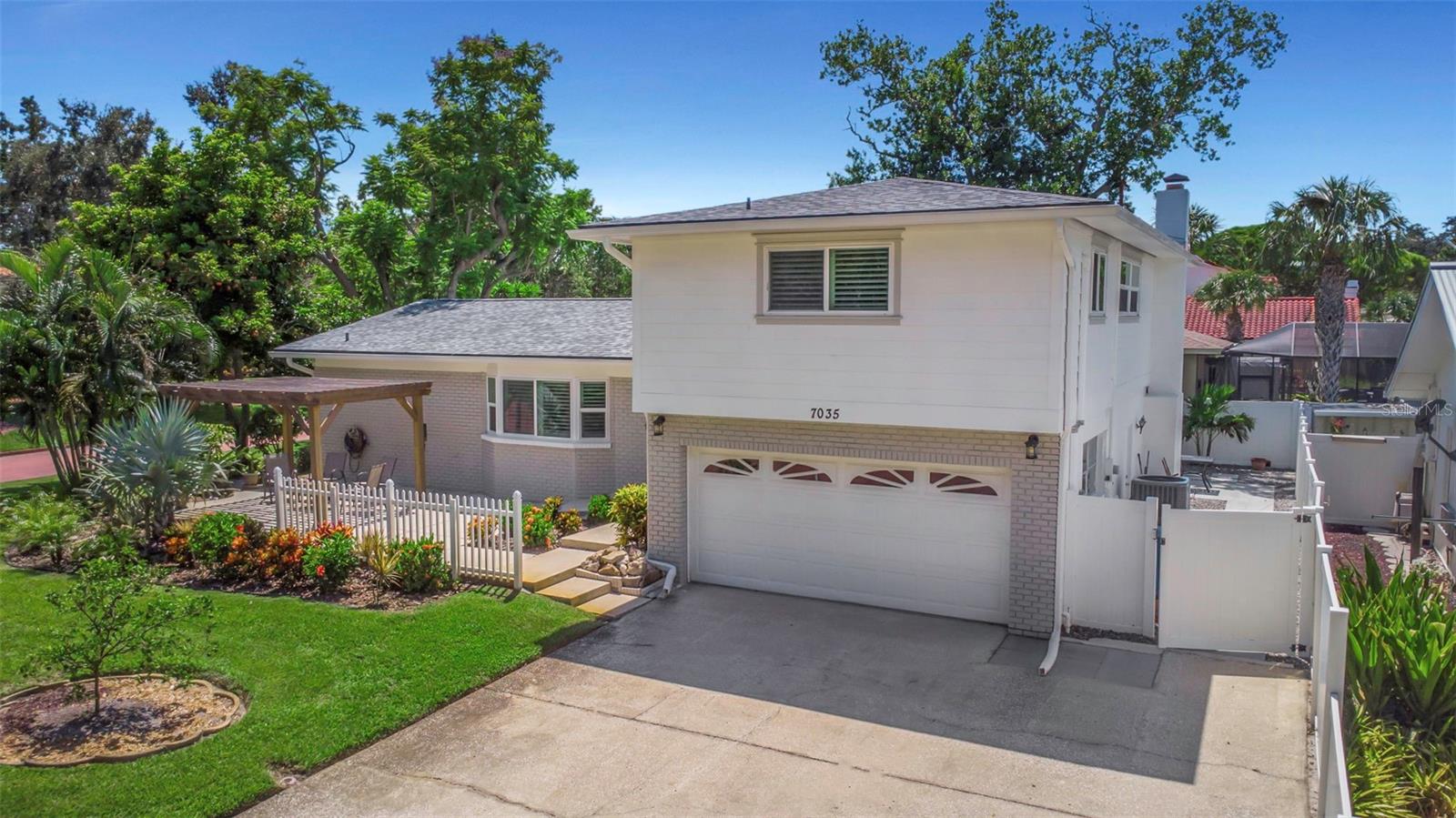 Image 65 of 78 For 7035 14th Street S