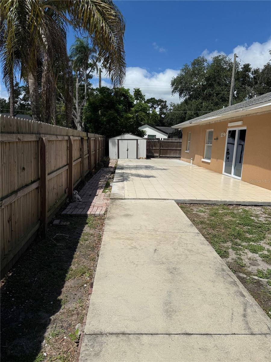 Image 41 of 48 For 1314 Carissa Court