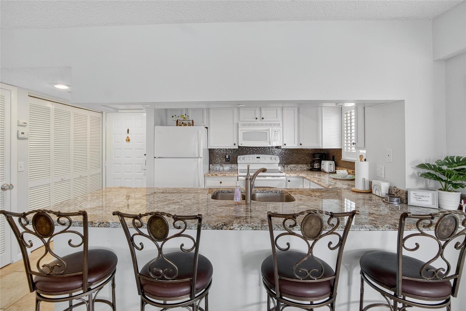 Image 10 of 92 For 2112 Gulf Boulevard 2a