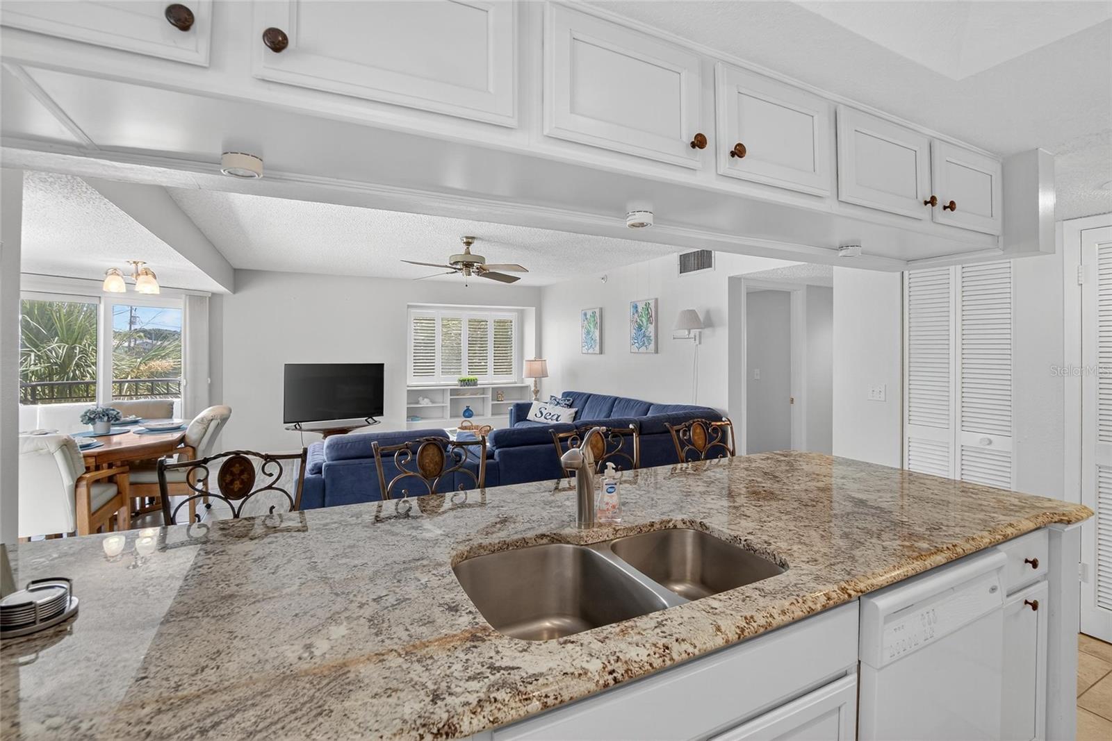Image 14 of 92 For 2112 Gulf Boulevard 2a