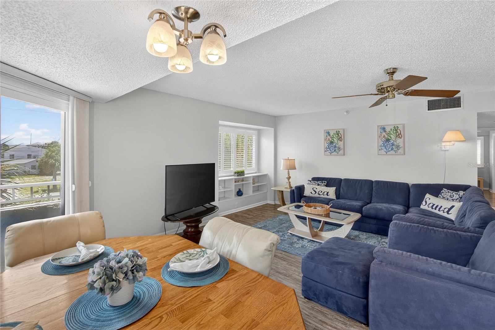 Image 20 of 92 For 2112 Gulf Boulevard 2a