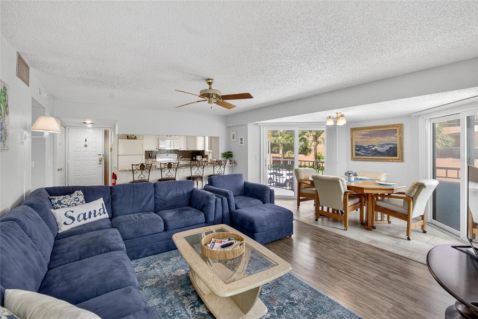 Image 21 of 92 For 2112 Gulf Boulevard 2a