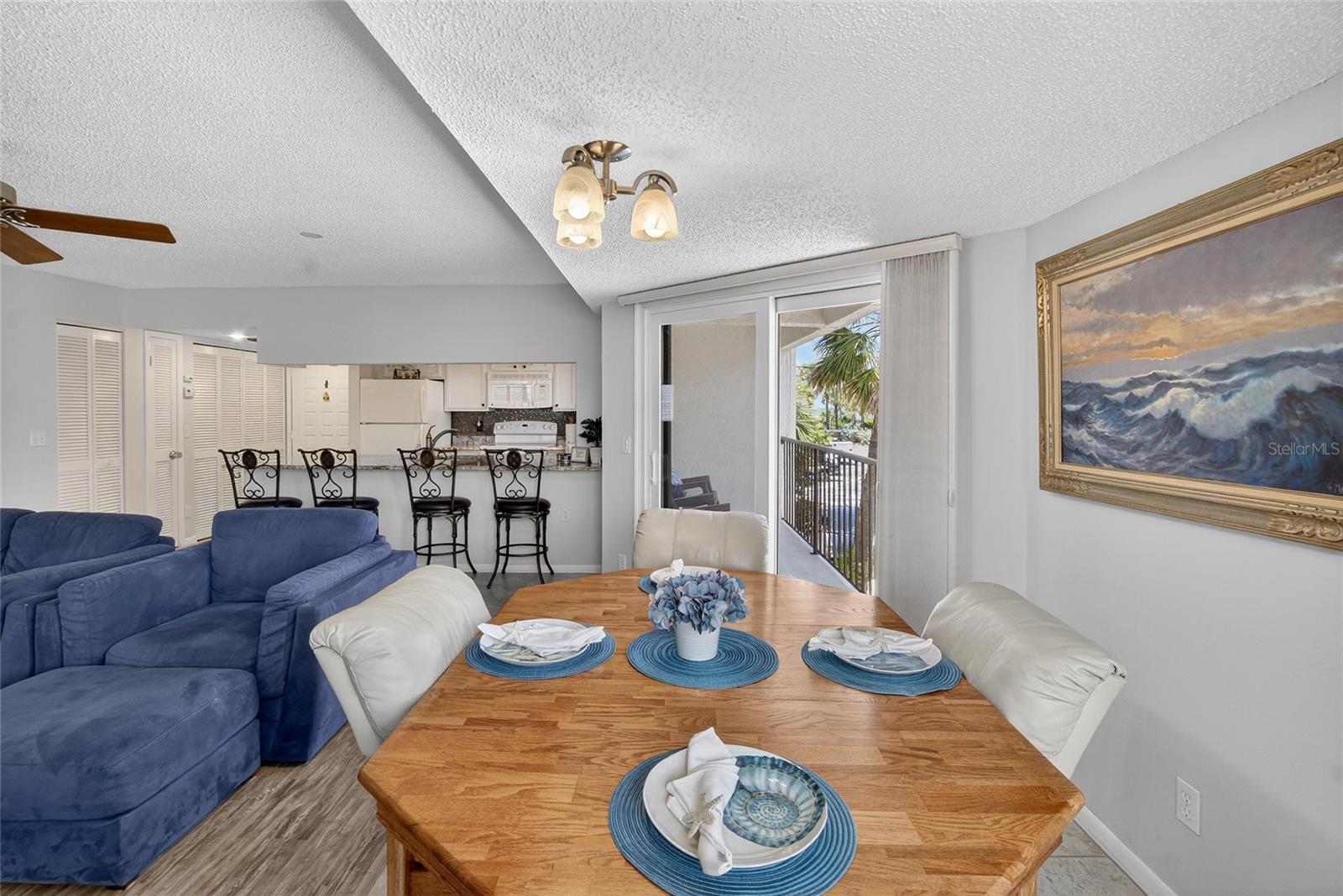Image 23 of 92 For 2112 Gulf Boulevard 2a