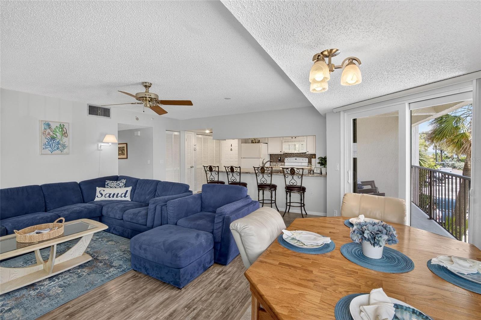 Image 25 of 92 For 2112 Gulf Boulevard 2a