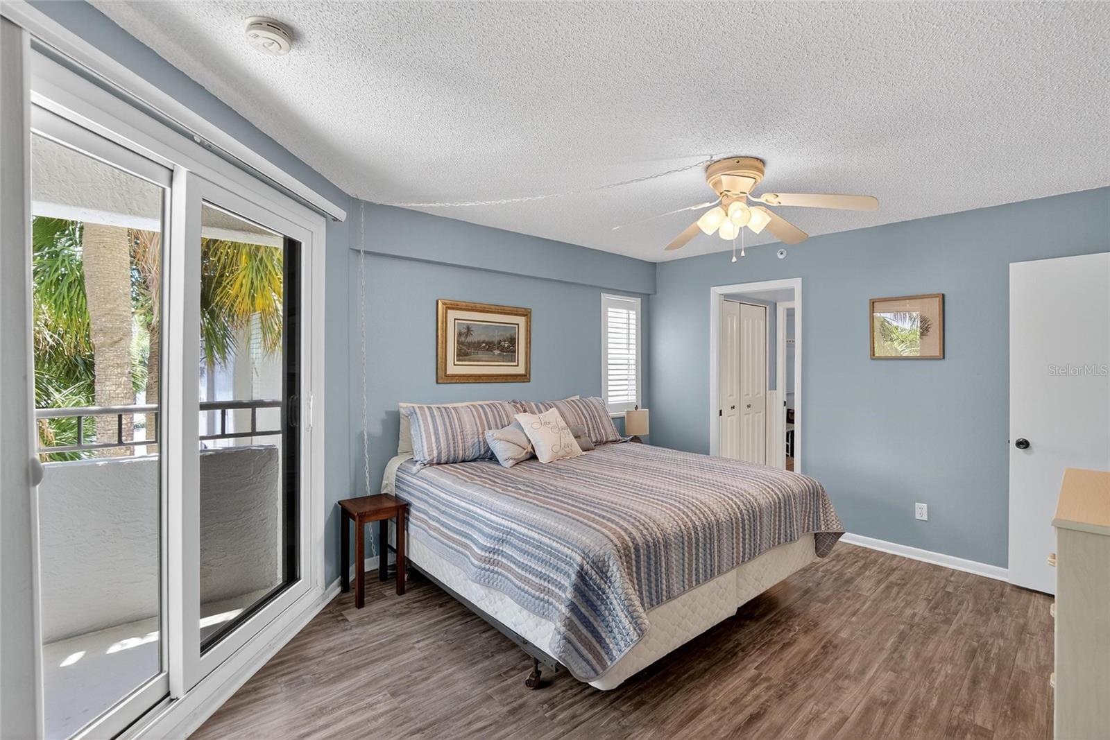 Image 42 of 92 For 2112 Gulf Boulevard 2a