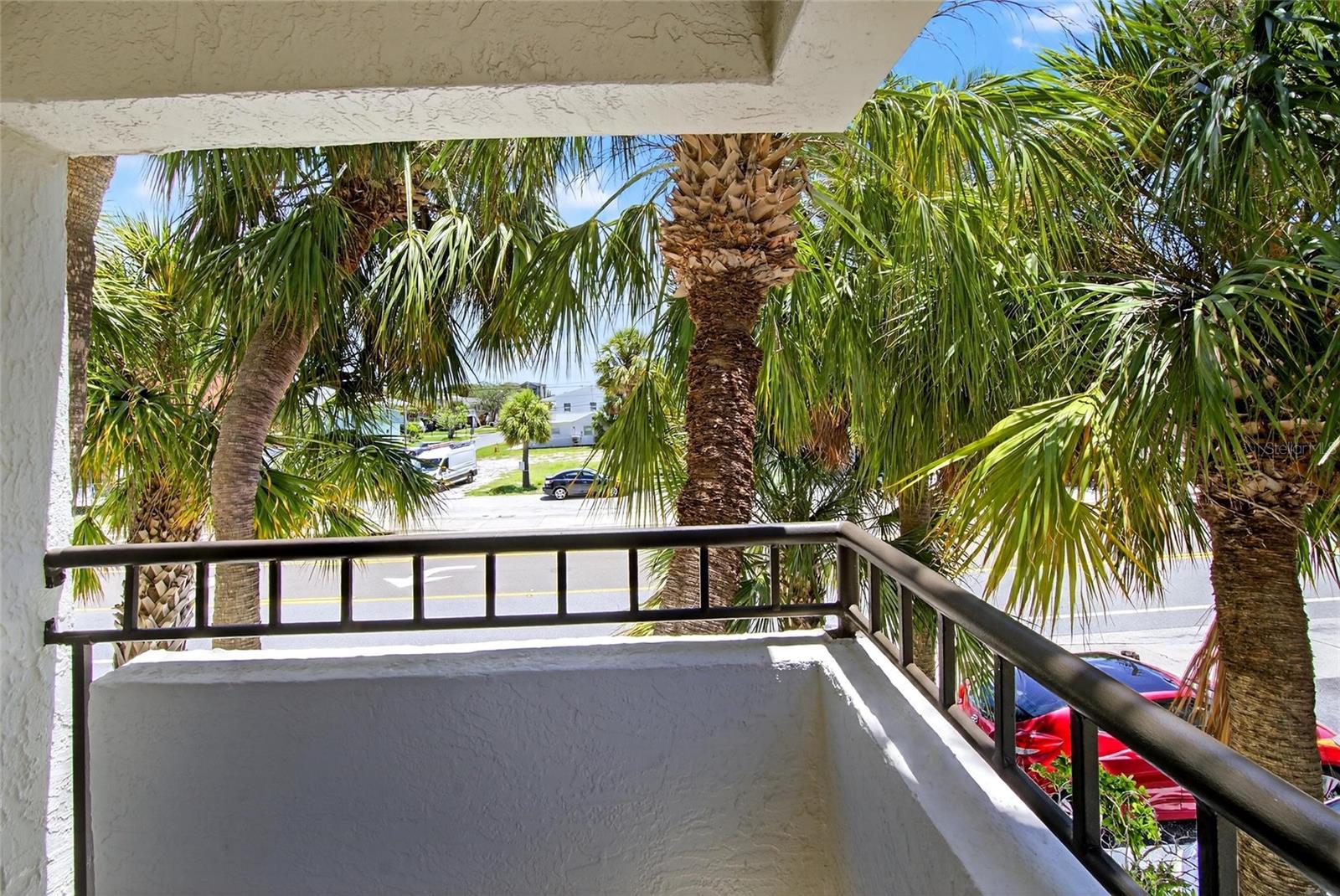 Image 45 of 92 For 2112 Gulf Boulevard 2a